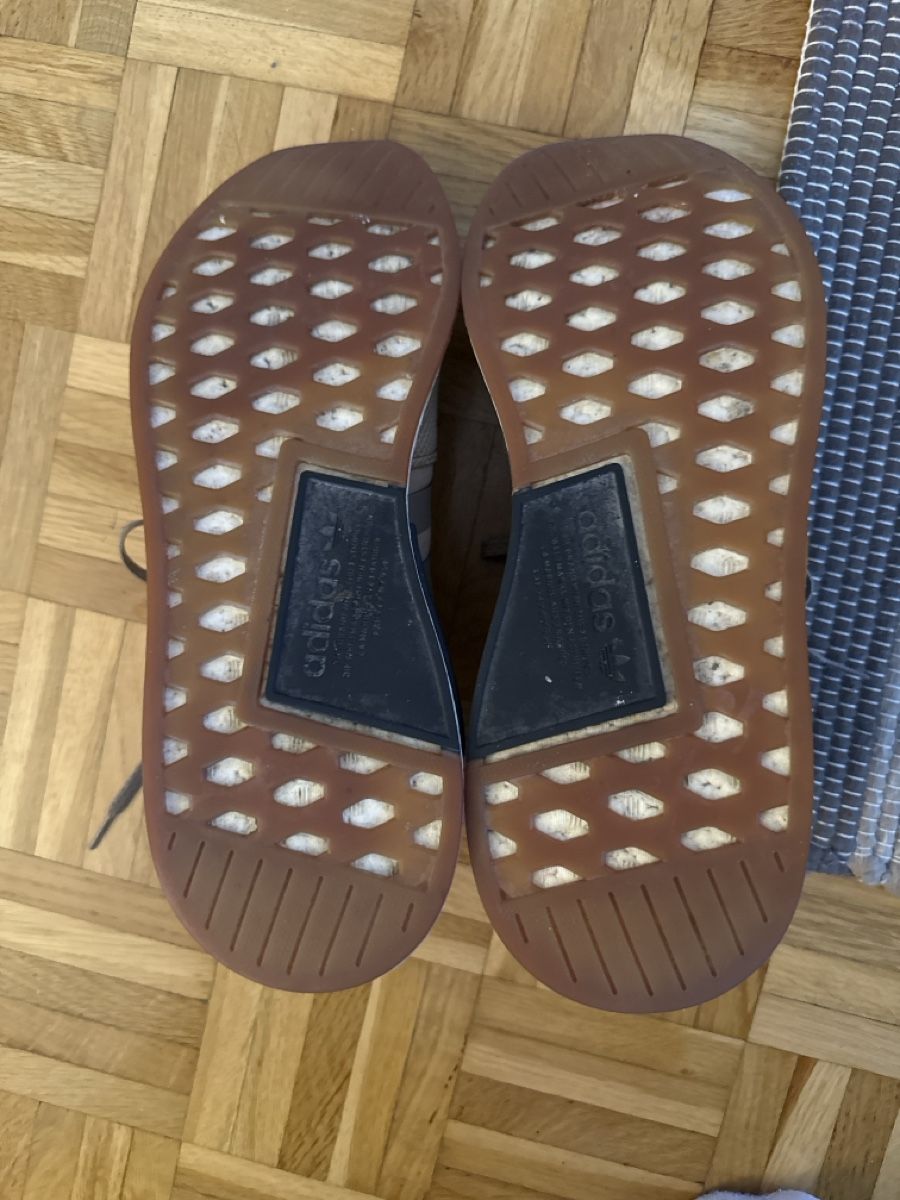 Adidas Herrenschuhe: Adidas NMD R2 beige – Gebraucht aus Luzern von NitchDT 1