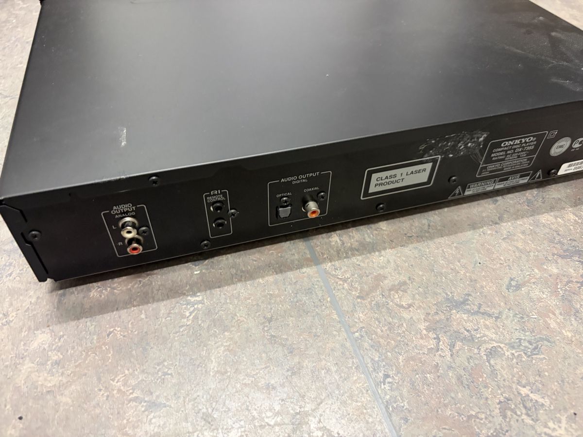CD: Onkyo CD Player – Usato da Uznach venduto da pegasus101 2