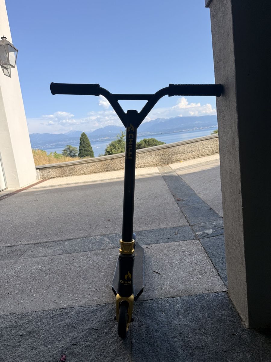 Chilli Kickboard: Chilli Pro Freestyle Stunt Scooter Black/Gold – Usato da Buchillon venduto da cgo_26jk