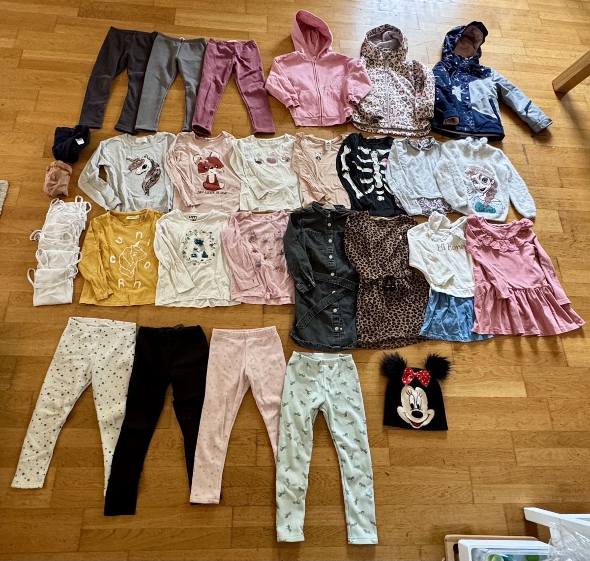 Lotti & Set di vestiti: grosses Kleiderpaket 116 – Usato da Dierikon venduto da FraeuleinMaus17