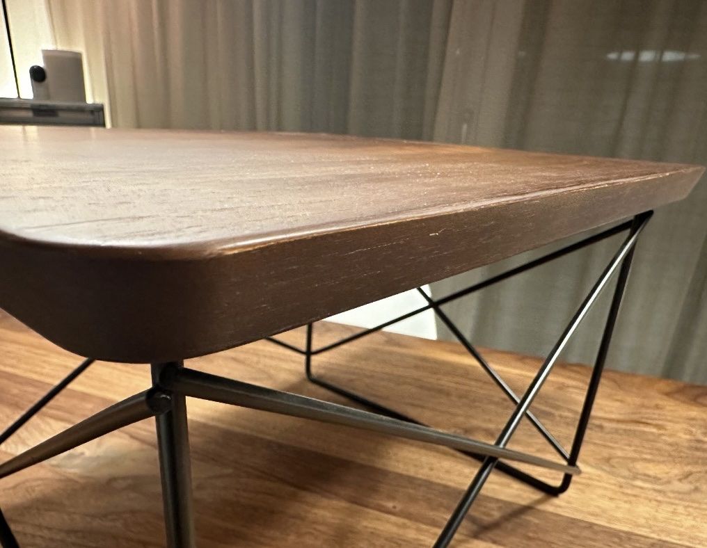 Comodini: Eames Occasional Table LTR Beistelltisch VITRA – Usato da Zürich venduto da  1
