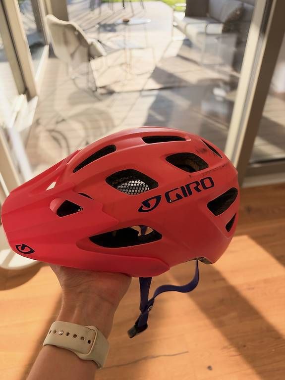 Casques: Mädchen Velohelm – D'occasion à Schwyz par sde_92rw