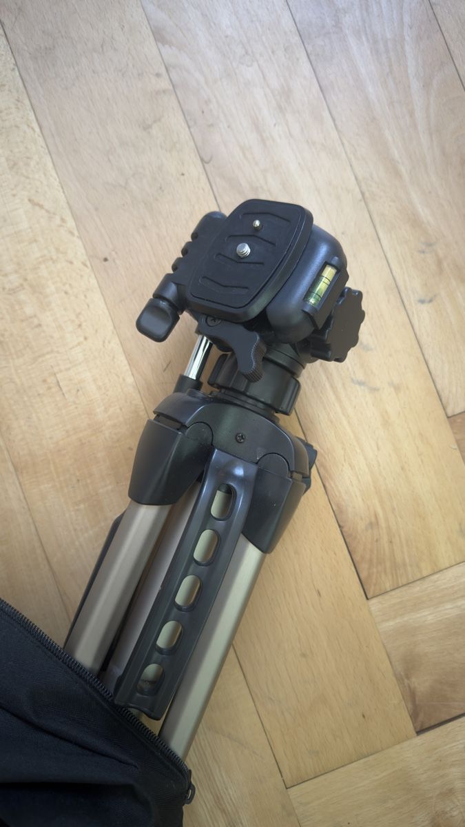 Hama Trépieds & Accessoires: Stativ Tripod Hama Star 61  – D'occasion à Altdorf UR par sjk_jz2s 1