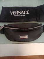 Versace Neu Bauchtasche in Schwarz Silber Neu verpackt