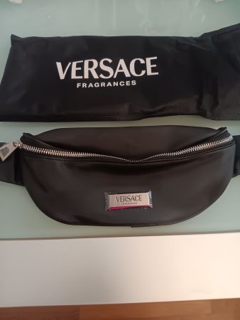 Versace Neu Bauchtasche in Schwarz Silber Neu verpackt