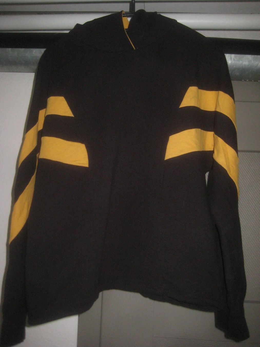 Pullover & Sweatshirts: DAMEN  KAPUZEN PULLOVER – Gebraucht aus Uster von flocke1 2