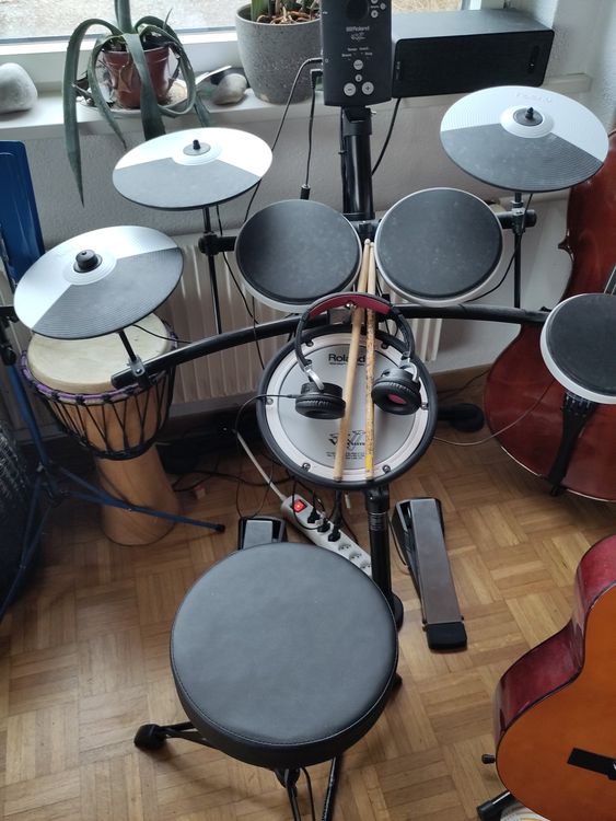 Roland EDrum Set inkl. Hocker Kaufen auf Ricardo