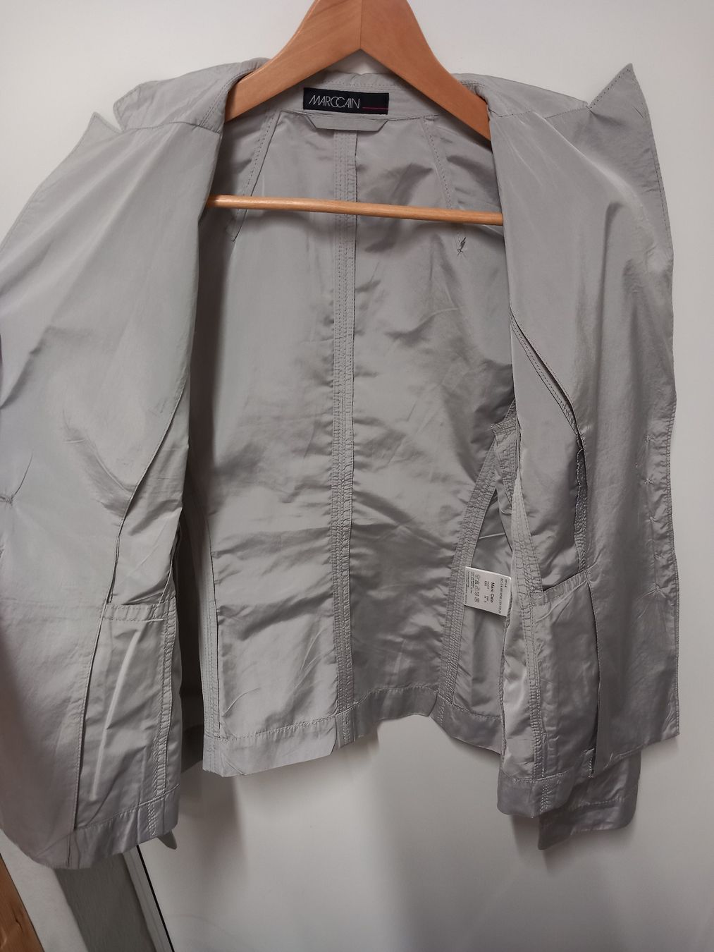 Marc Cain Giacche: Marc Cain Seide/Microfaser Blazer, hellgrau, Gr. N5 (ca M) – Usato da Gwatt (Thun) venduto da umwelt-brocki 6