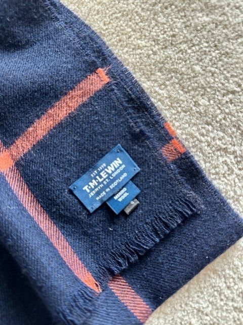 Foulard & Sciarpe: T.M. Lewin Merinoschal – Usato da Kilchberg ZH venduto da matoli5