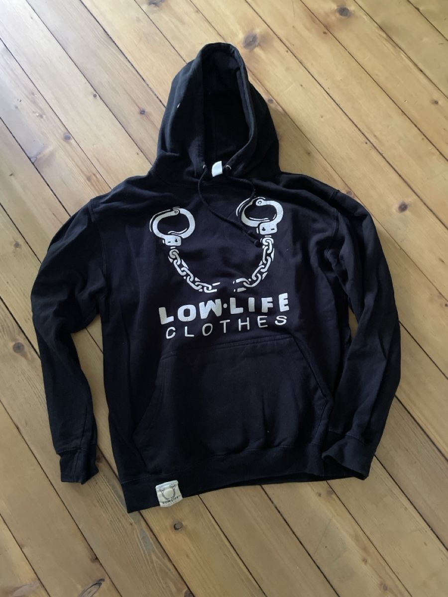 Maglioni & Felpe: Low Life Hoodie Grösse M – Usato da Bern venduto da BazaarBazaar