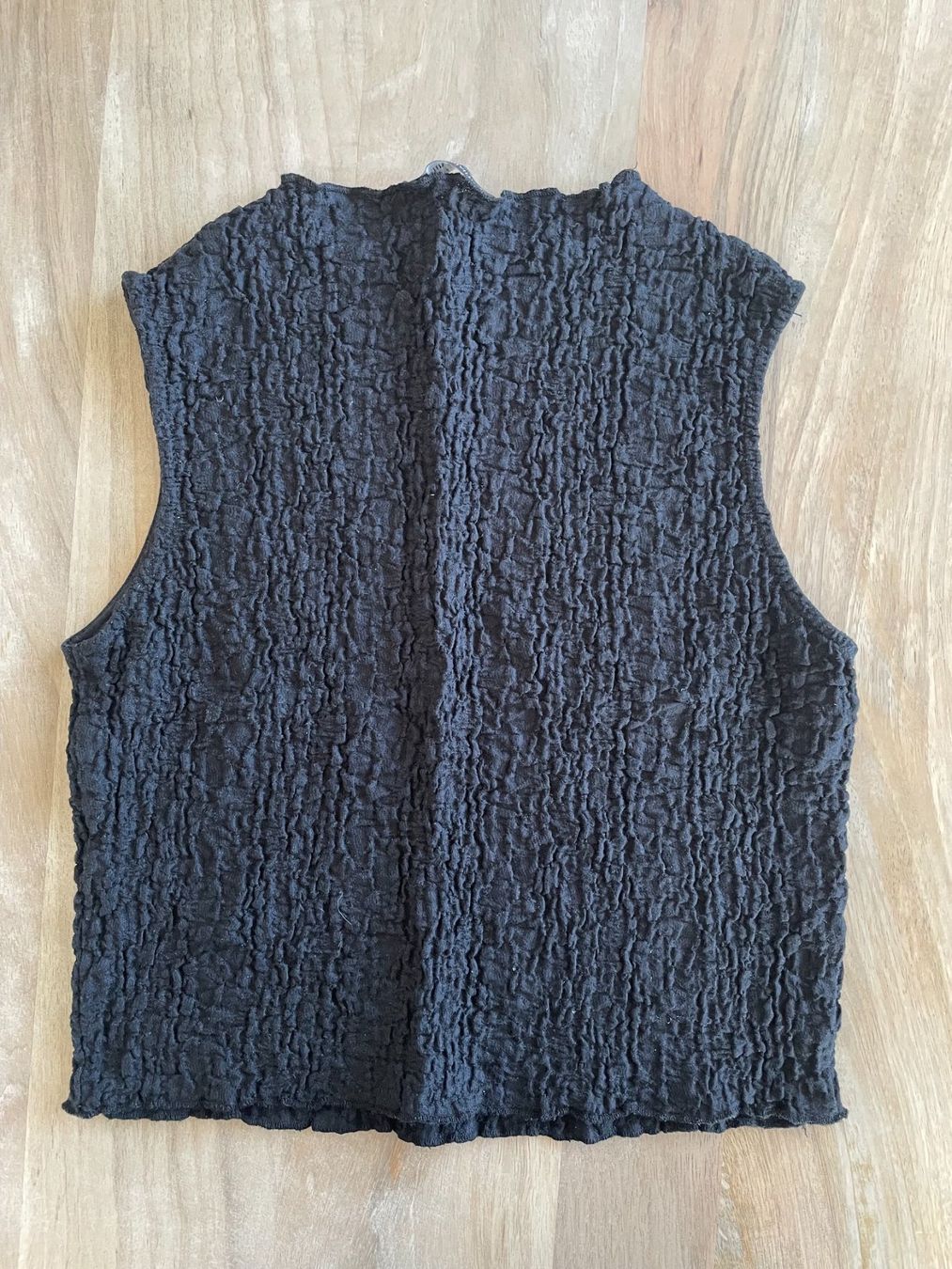 Stradivarius Top: Top ärmellos - schwarz – Usato da Eschenbach LU venduto da B.L.R 1