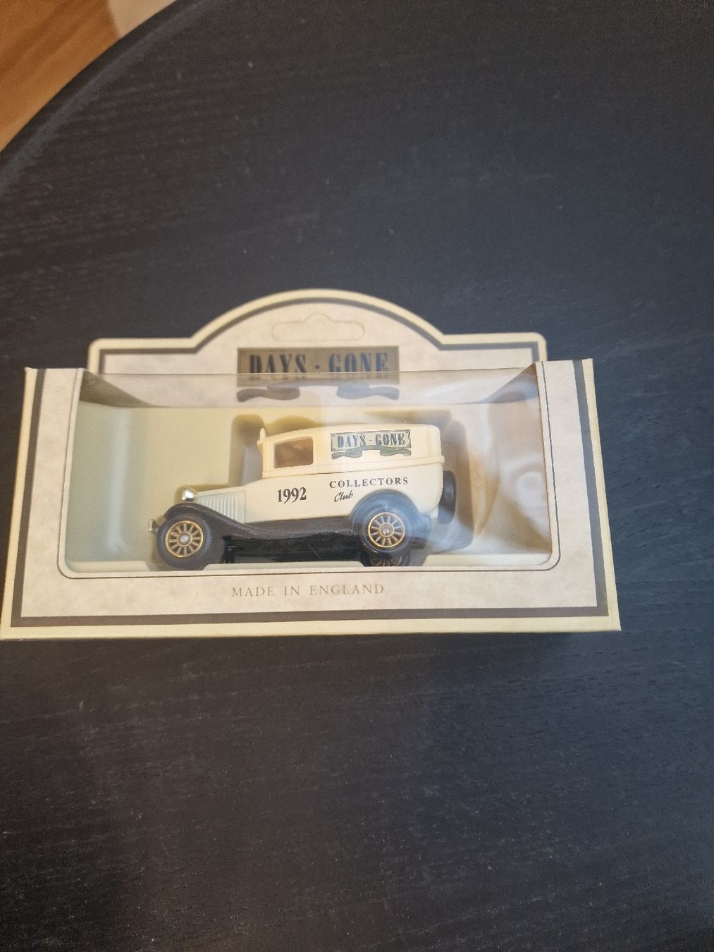 Modellini d'auto: Days Gone Robert Heaton & Son Möbeltransporter OVP – Nuovo e nell'imballaggio originale da wallisellen venduto da Mur_9j9q 3