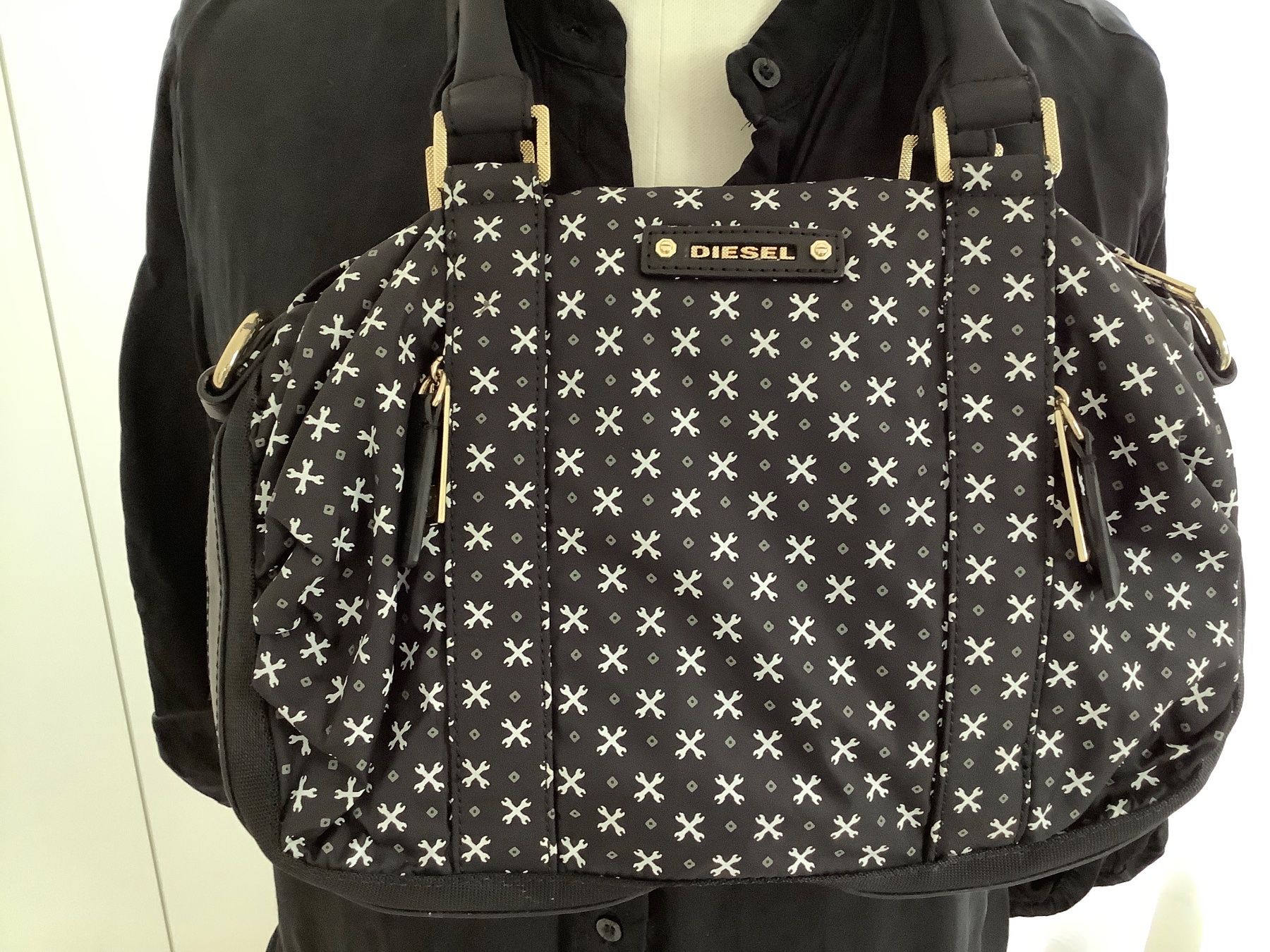 Diesel Taschen für Damen: Tasche von Diesel – Gebraucht aus Triesen von boston7