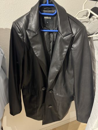 Blazer Kunstleder schwarz Marke Zebra Grösse M neuwertig