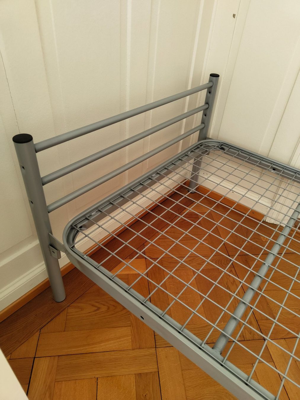 Betten: Einzelbett Metall – Gebraucht aus Regensdorf von kat_5n2y 2