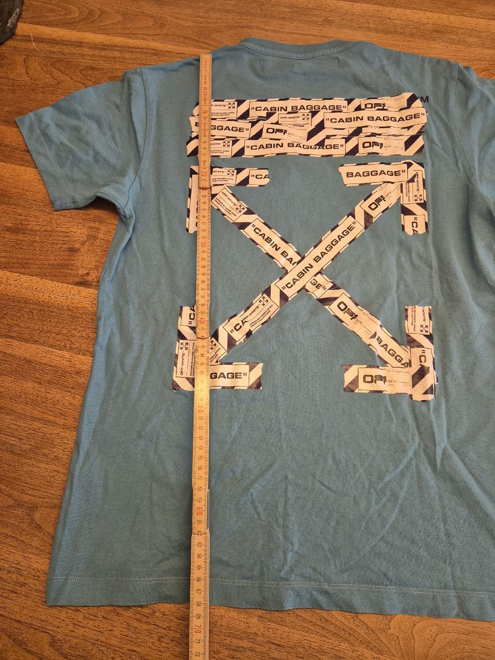 Off-White T-shirt: Off- White T-Shirt  – Usato da Weesen venduto da sch_cs6t 2