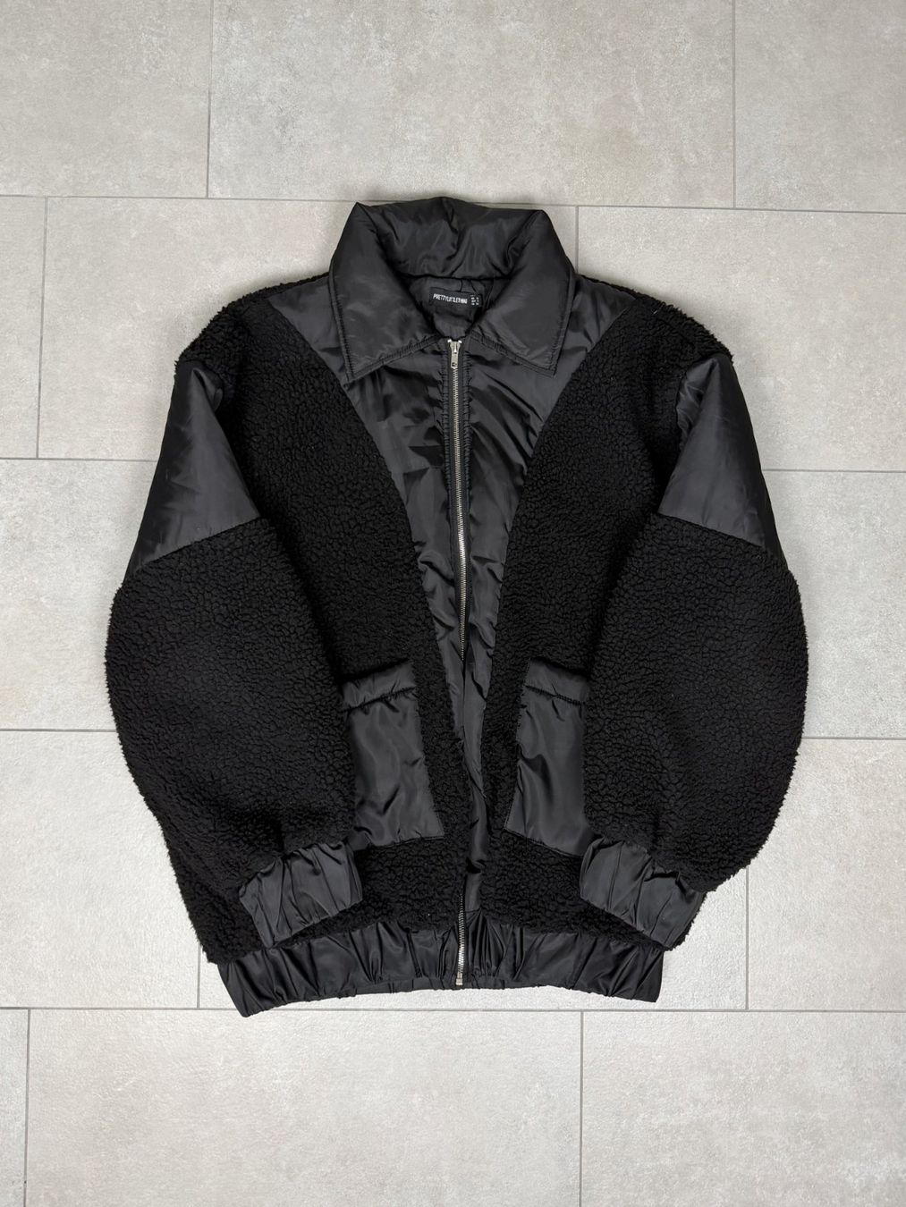 Giacche: Black Oversized Fleece Bomber Jacket – Usato da Biel/Bienne venduto da sami0788480082