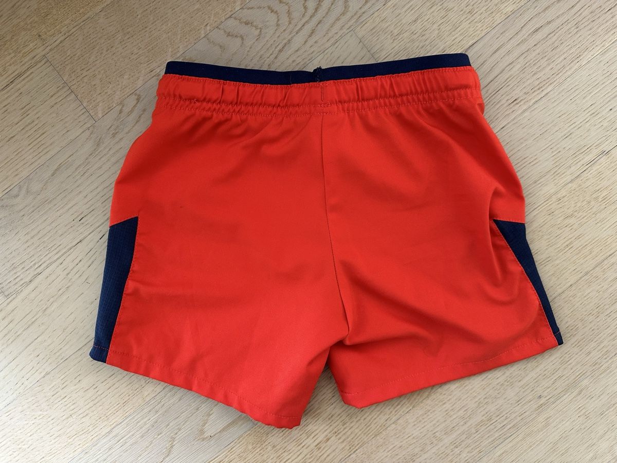 Pantaloni: Sporthose 5-6 years von KIPSTA – Usato da Kleinandelfingen venduto da Elader 1