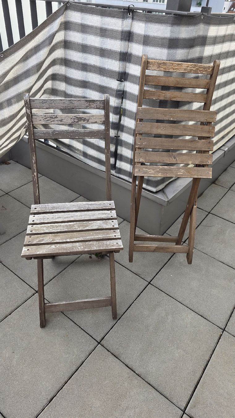Ikea Tischgruppe: Ikea Gartentisch mit 2 Stühlen – Gebraucht aus Luzern von F.Cremona 1