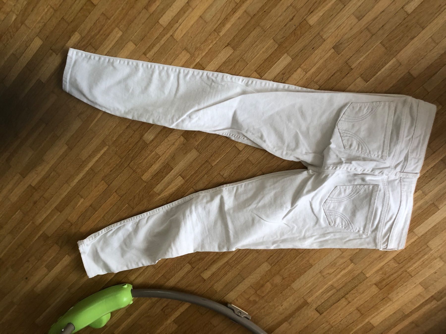 Jeans: Jeans Hollister Grösse 27 – Usato da Lupsingen venduto da sta_wgg5 2