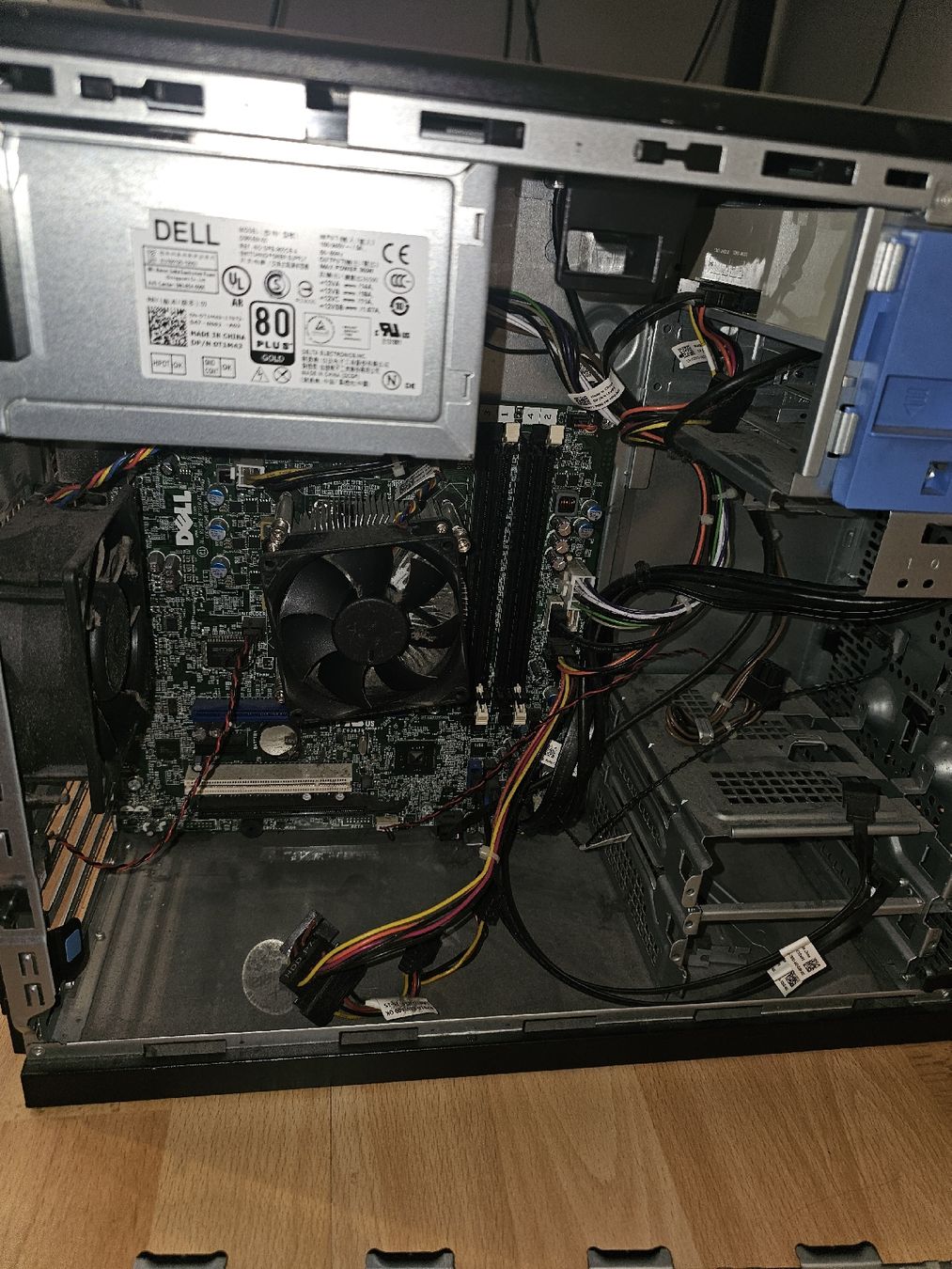 Dell PC: Dell Precision T1700 Workstation (Intel i7) – Usato da Seuzach venduto da hwulf 4