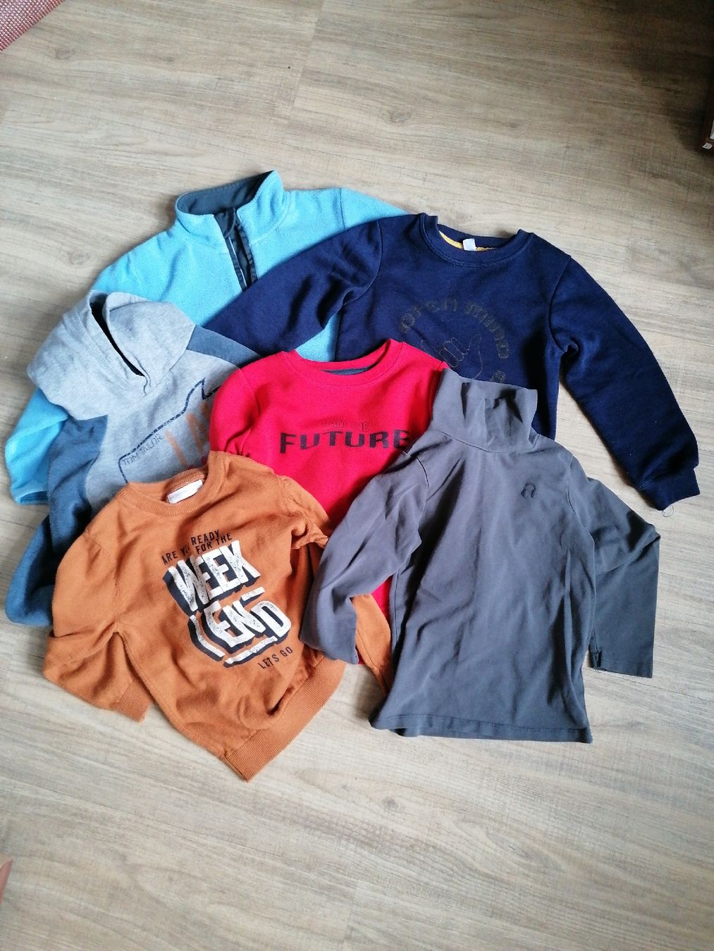 Maglioni & Felpe: Pullover 104 – Usato da Huttwil venduto da happy-82