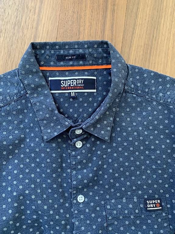 Camicie: 2 Hemden von Superdry M slim fit – Usato da Zürich venduto da evas16 2