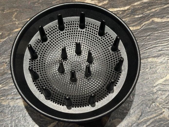 Dyson Asciugacapelli: Dyson Supersonic Diffusor Aufsatz, violett/schwarz, neu – Nuovo e nell'imballaggio originale da Zürich venduto da Lolaa123 1