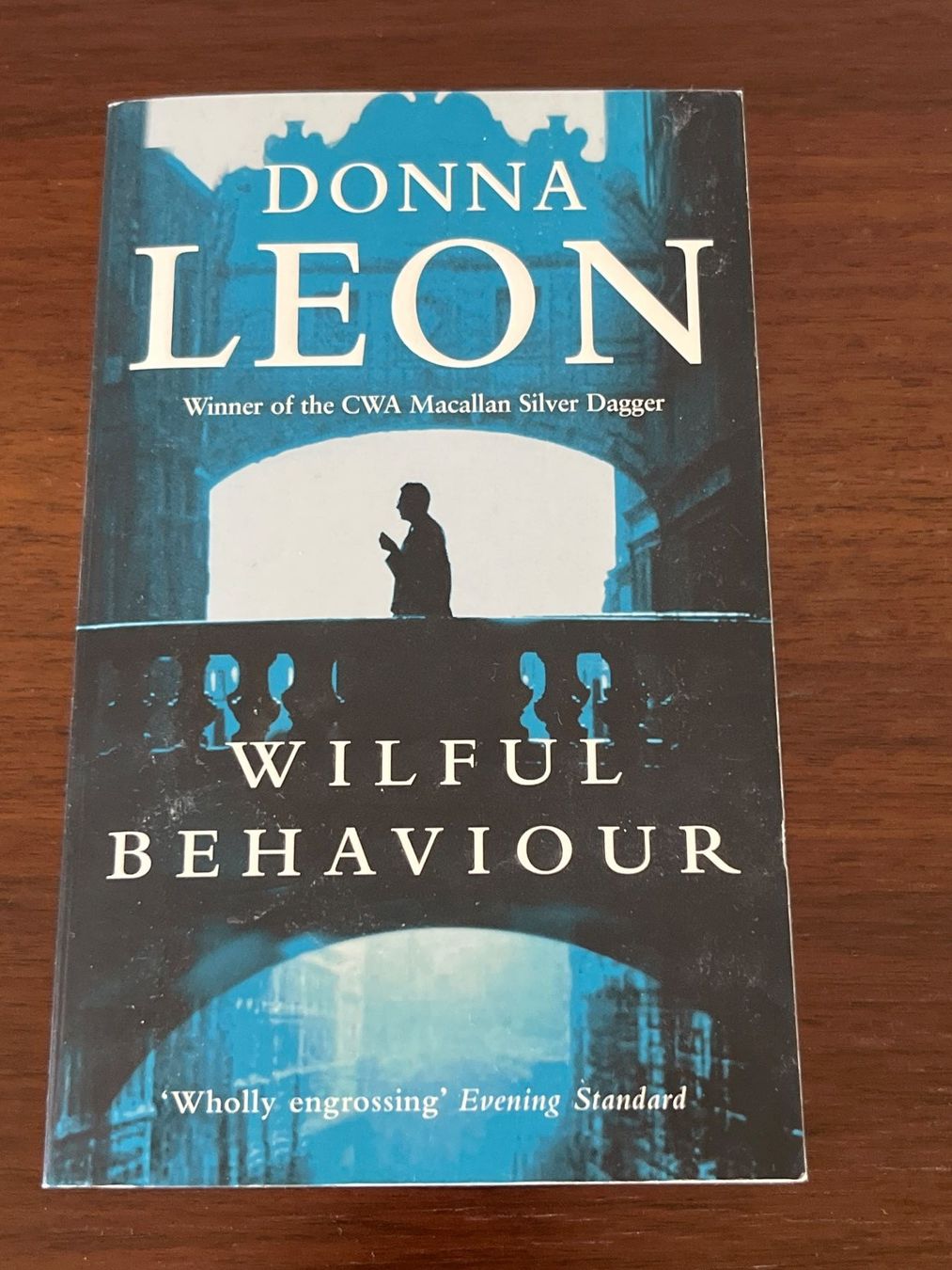 Libri: Buch - Willful Behaviour, Donna Leon, englisch – Usato da Luzern venduto da Jiggy_8898