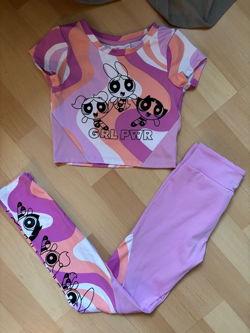 Completi: Powerpuff Girls Set – Usato da Bern venduto da ViksiBash