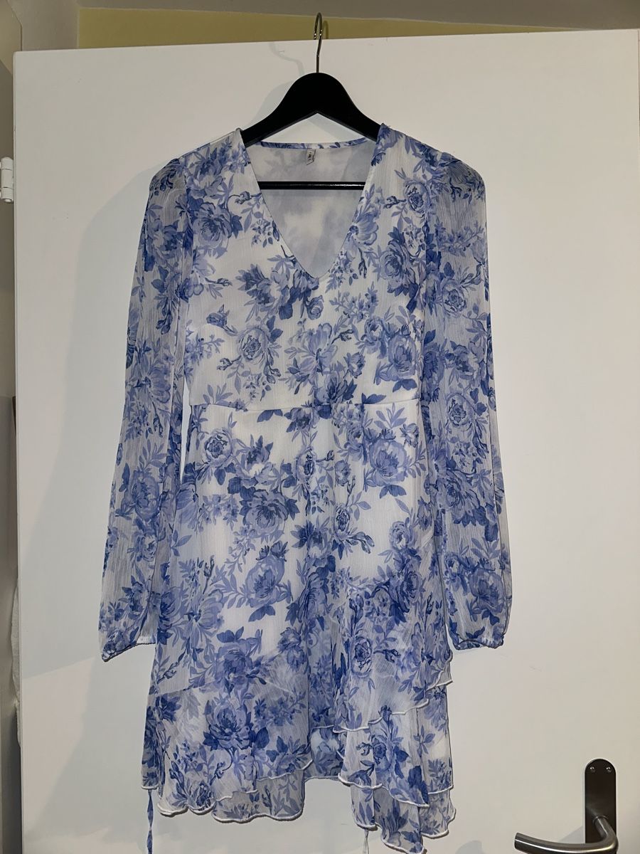 Only Robes: ONLY Blumenkleid – D'occasion à Zürich par laurenmzh 1