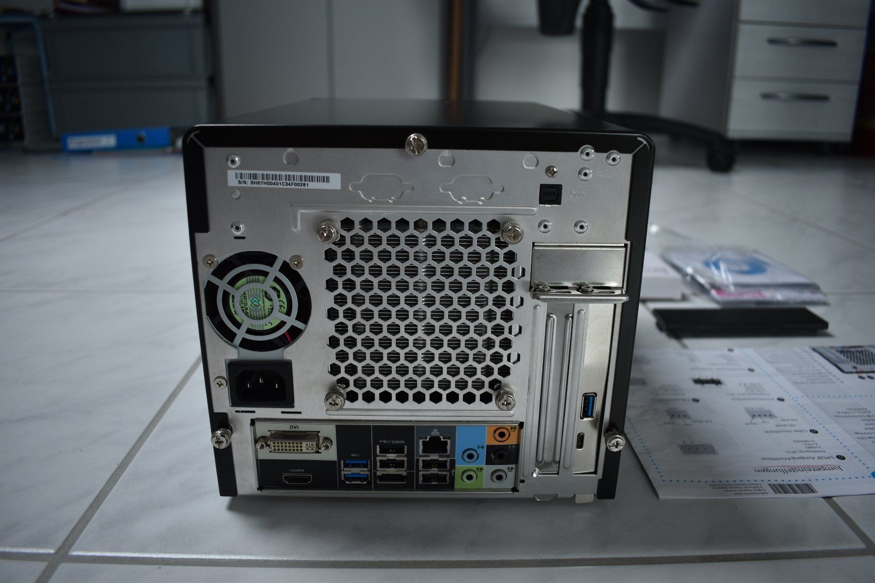 PCs: Computer Shuttle XPC Barbone SH67H3 – Gebraucht aus Kleindöttingen von  5