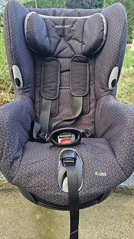 Seggiolini per auto: Siège auto Bébé- 9 à 18 kg – Usato da Pully venduto da bul_9jvj 2