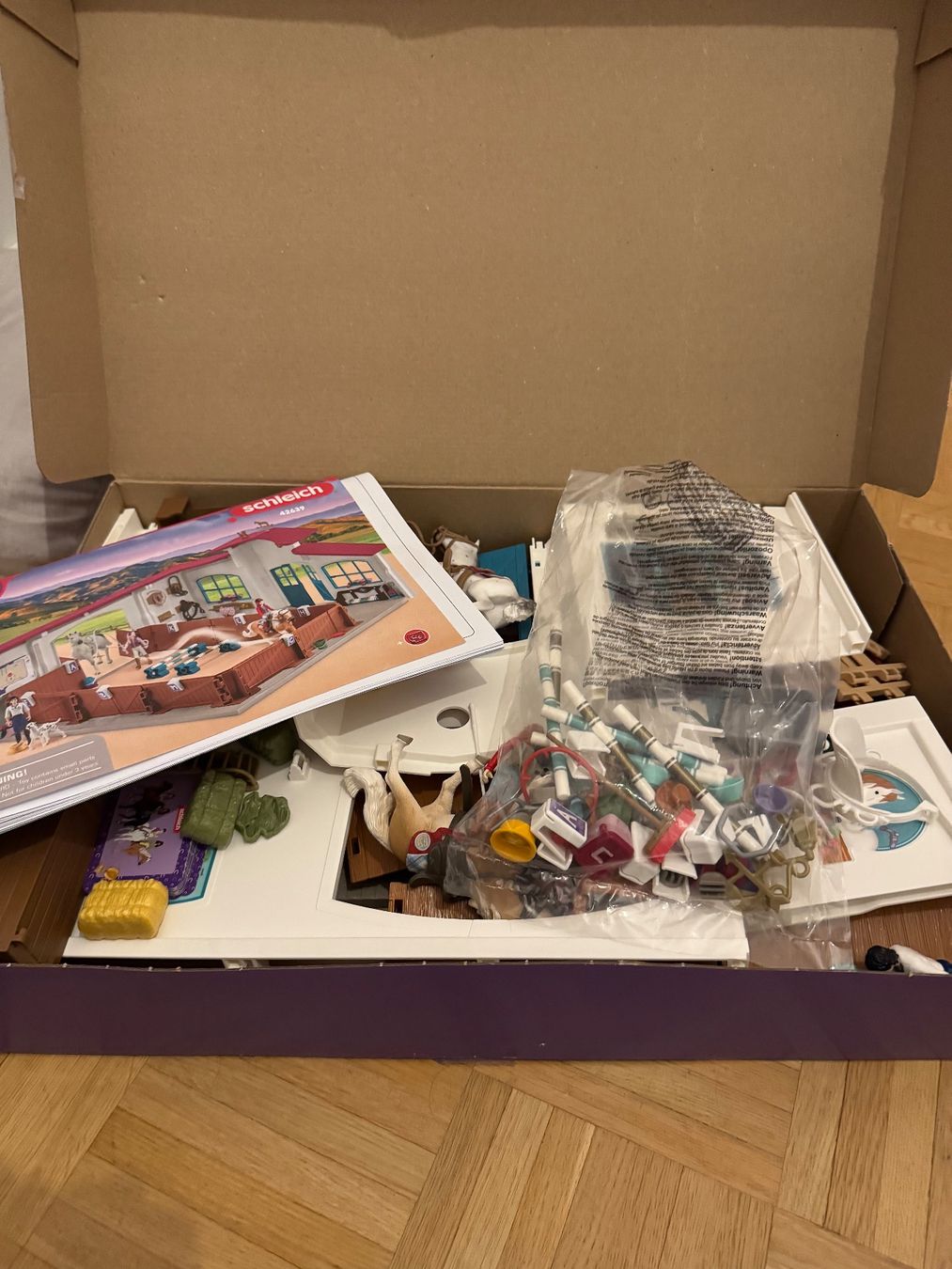 Schleich Giocattoli: Schleich Reithalle Peppertree 42639 – Usato da Rüti ZH venduto da ManuMassi 2