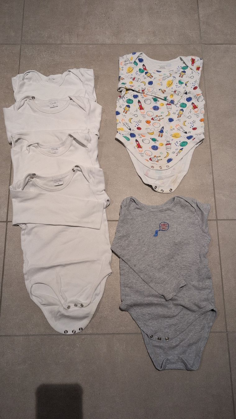 Lotti di vestiti: Bodys  – Usato da Oberrieden venduto da Smiley2112