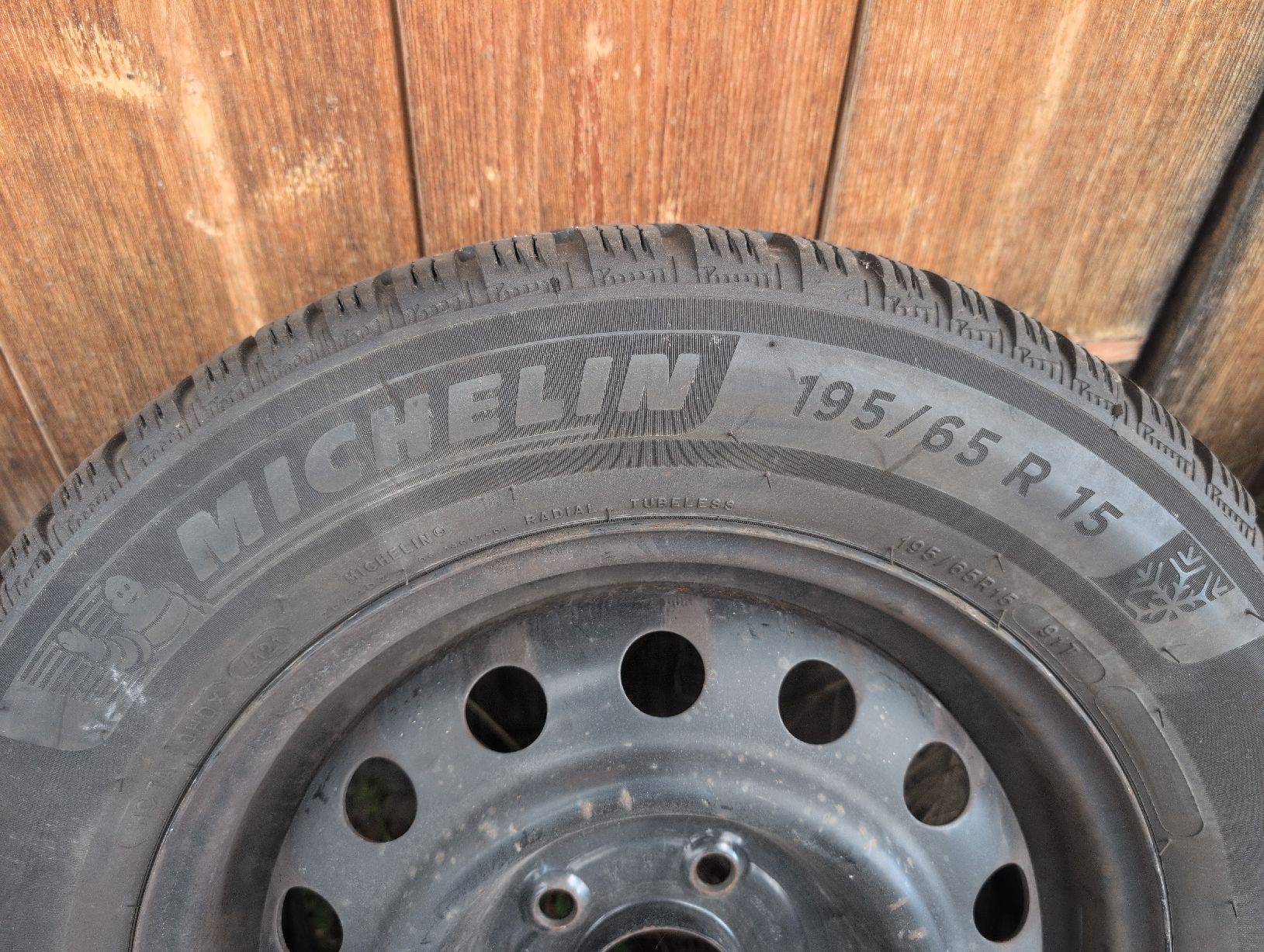 Michelin Pneumatici & Ruote complete: Winterräder Michelin 195/65 R 15  – Usato da Schleinikon venduto da Volki84 2