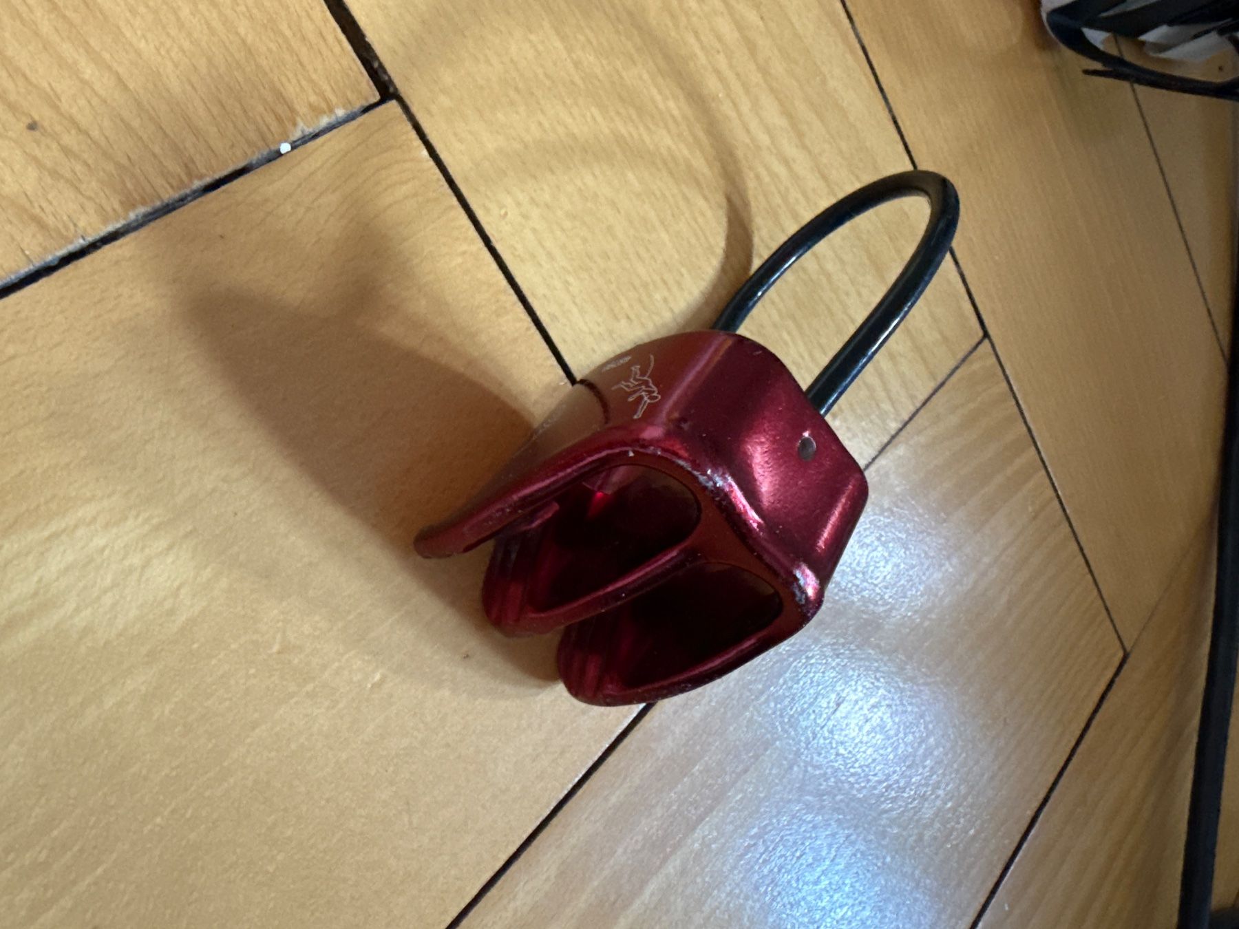 Pareti & prese d'arrampicata: ANCLLO Professionelles 25 kN Abseilsicherungsgerät – Usato da Zürich venduto da eva_mkj7 1