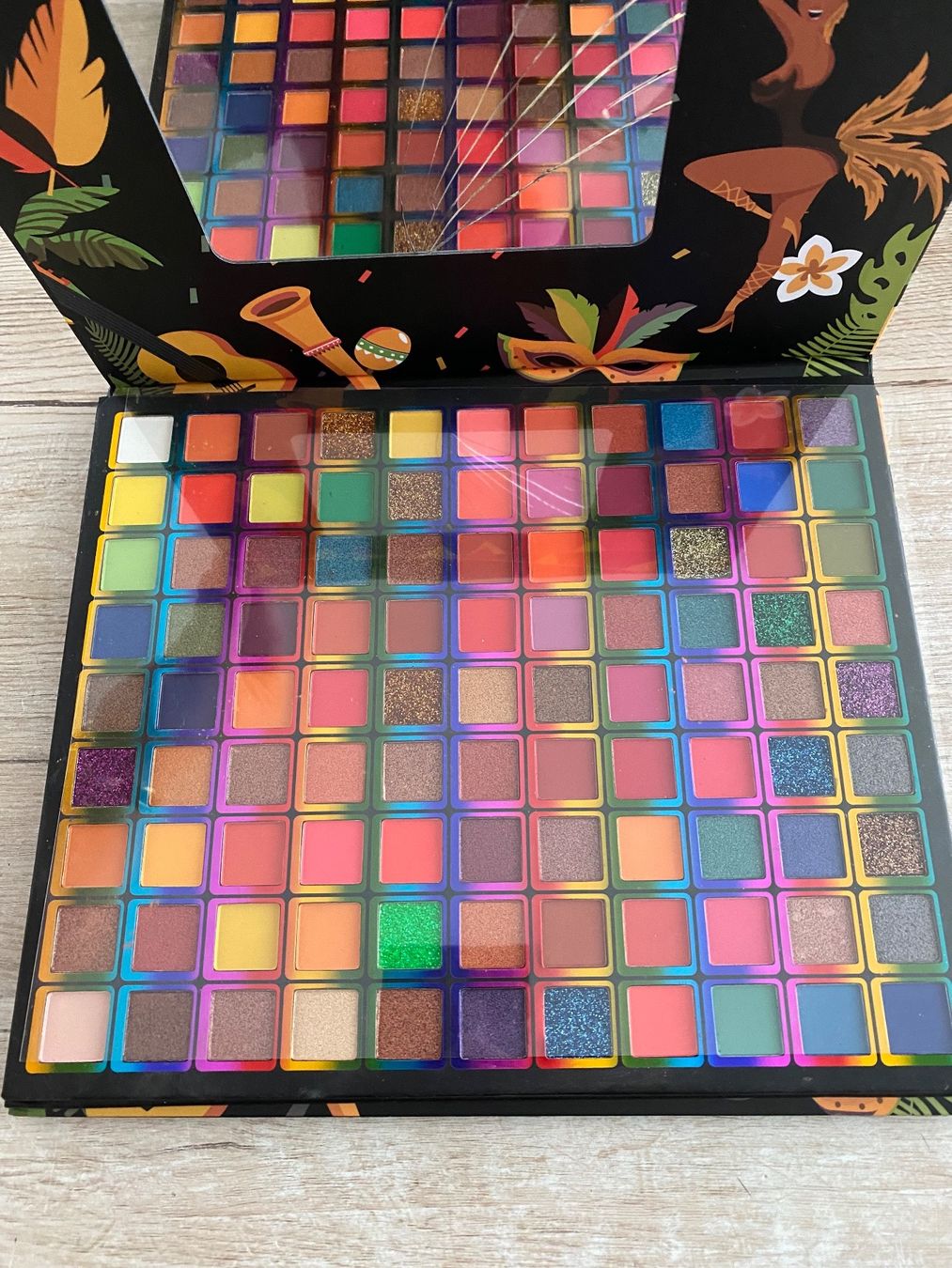 Make-up: Eyeshadow Palette – Nuovo e nell'imballaggio originale da Aesch BL venduto da 39QueenOFSales39 1