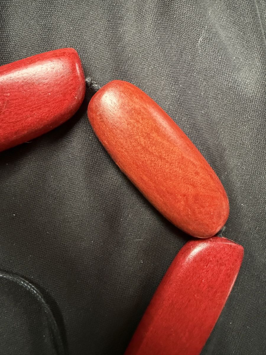 Catenine: 3xHalskette aus Holz, Rot – Usato da Glarus venduto da big.bear 3