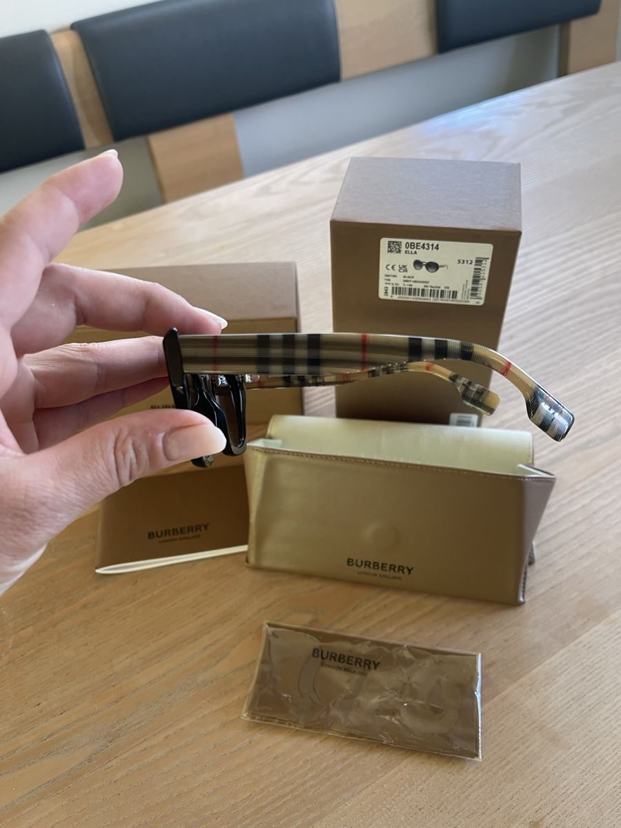 Burberry Brillen & Gläser: Burberry Sonnenbrille schwarz – Gebraucht aus Appenzell Steinegg von Ovianis 1