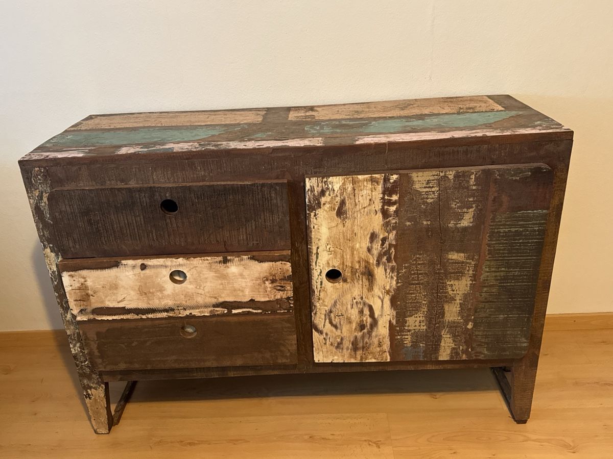 Commodes: Echtholzkommode aus alten Kanus  – D'occasion à Zürich par schnorfrowena17