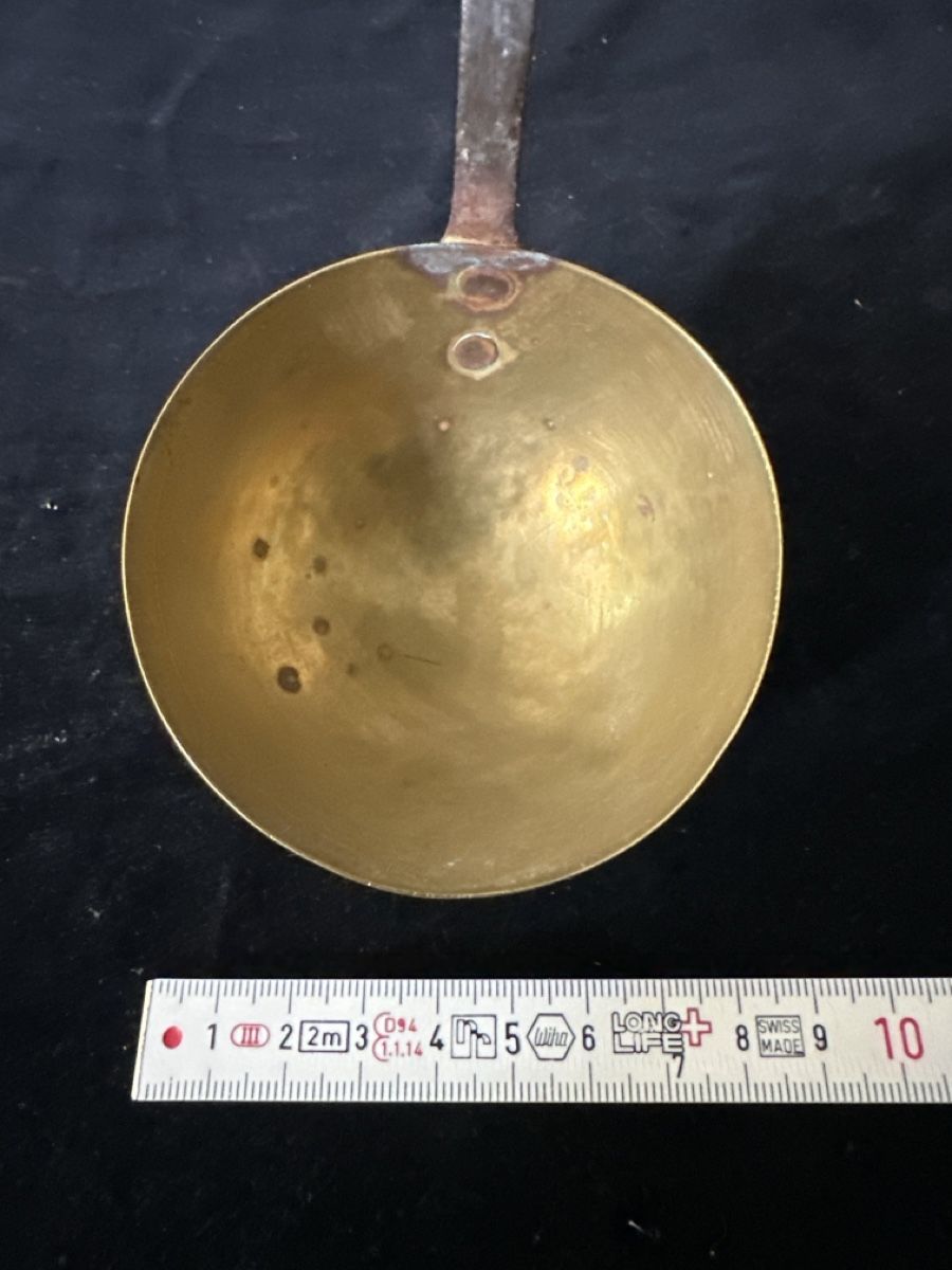 Elettrodomestici da cucina: Antike Schöpfkelle, Messing, mit langem Stiel, 40 cm – Usato da Zürich venduto da Chaeffeler 3