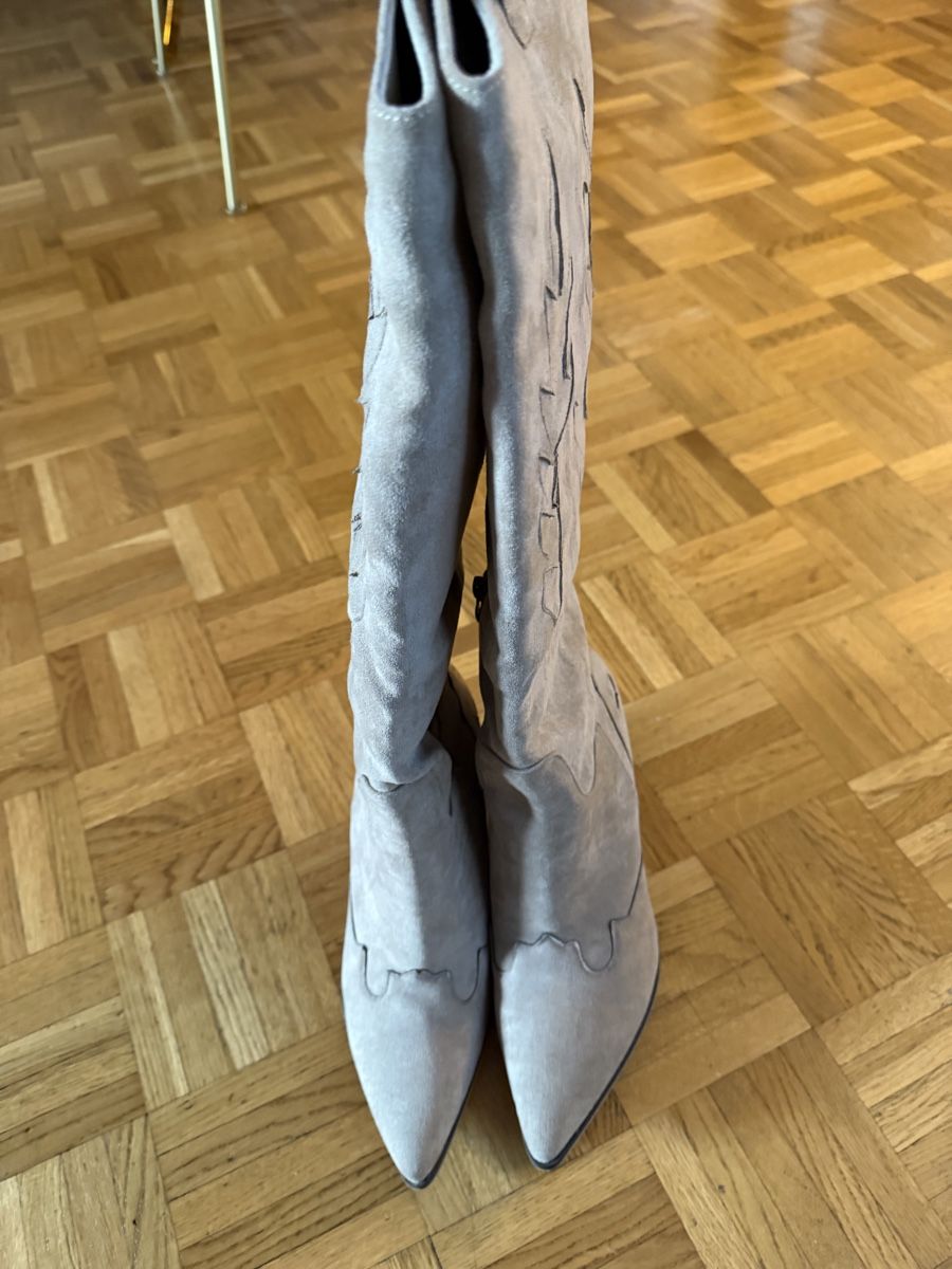 Scarpe da donna: Beige Cowboy Boots Size 41 – Nuovo (secondo la descrizione) da Petit-Lancy venduto da kay_b2kf 2