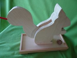 NUSSKNACKER Holz Skulptur Eichhorn. Handarbeit, Unikat