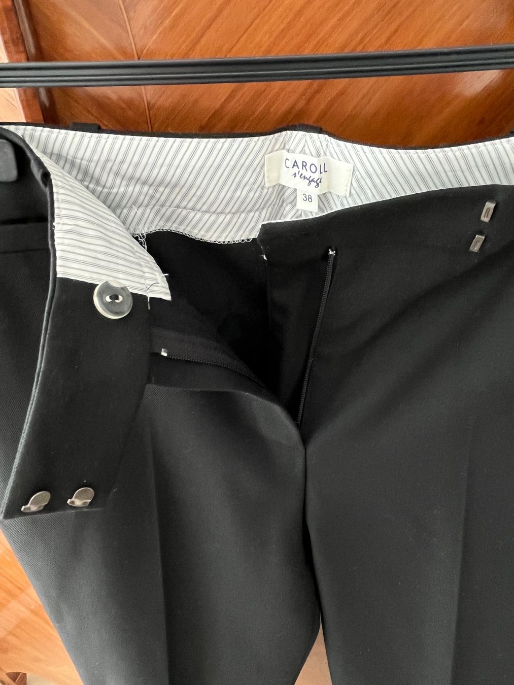 Caroll Completi & Tailleur: Tailleur Caroll Noir – Usato da Chêne-Bougeries venduto da lis_cww5 2