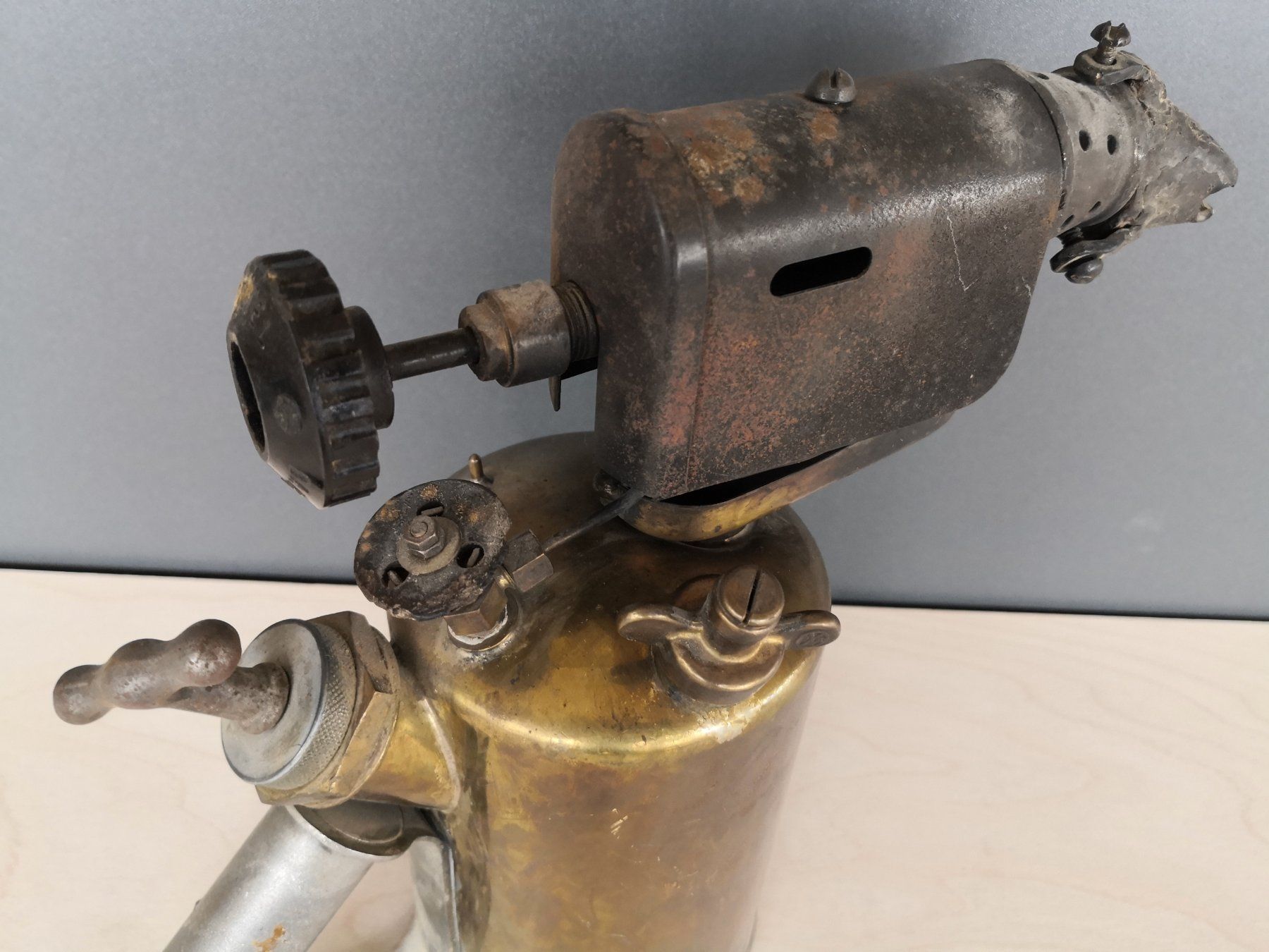 Tutti gli attrezzi: Alter Gas- oder Ölbrenner, Bunsenbrenner, Lötlampe – Usato da Melchnau venduto da Asmodeus 5