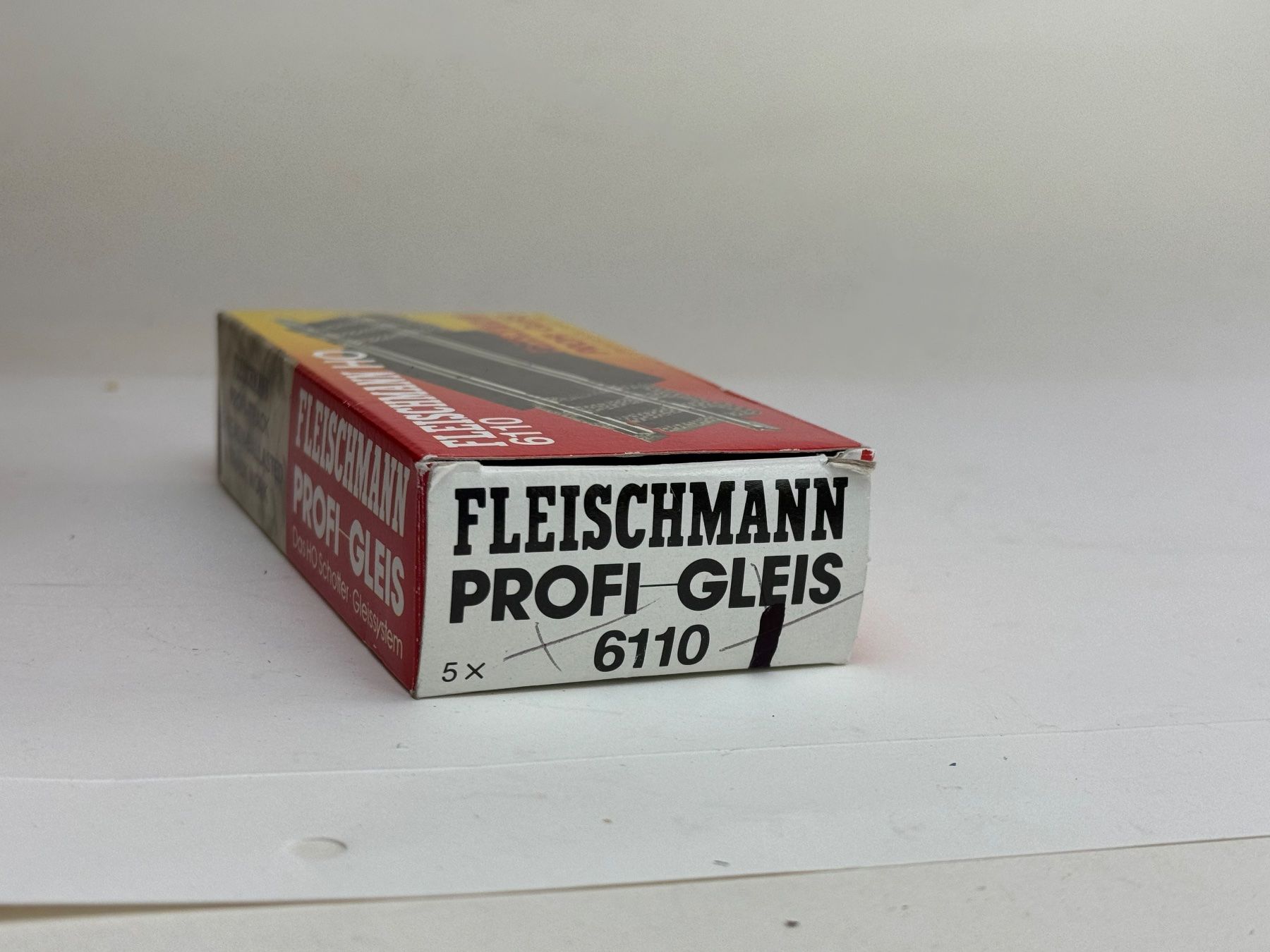 Fleischmann Modellini di ferrovie: GB4- Fleischmann Gleise mit Übergang – Usato da Elm venduto da Wikmtz 2