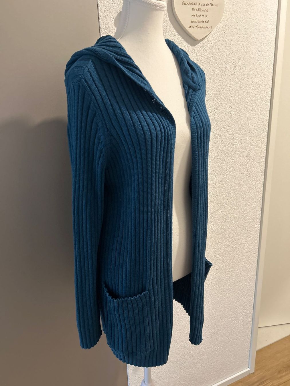 Giacche: Kapuzenstrickjacke petrol  von bpc selection Gr. 40/42 – Nuovo (secondo la descrizione) da Brunnen venduto da Nala2929 2