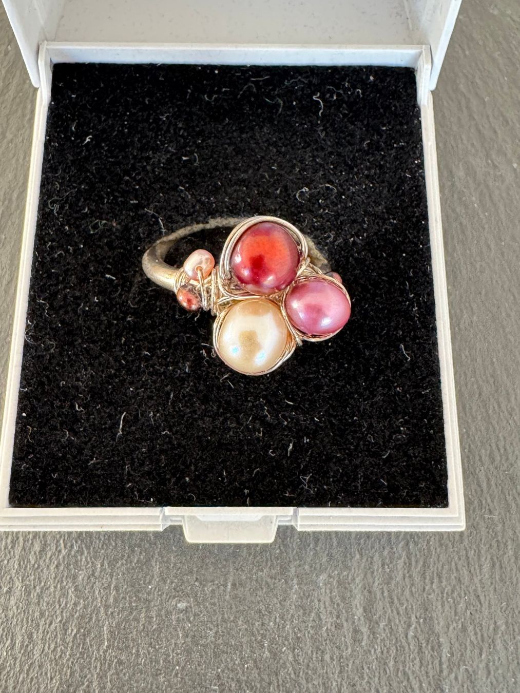 Anelli: 925 Silber Ring mit Perlen Look RG57 18.1 mm – Nuovo (secondo la descrizione) da Wetzikon ZH venduto da GrandLux