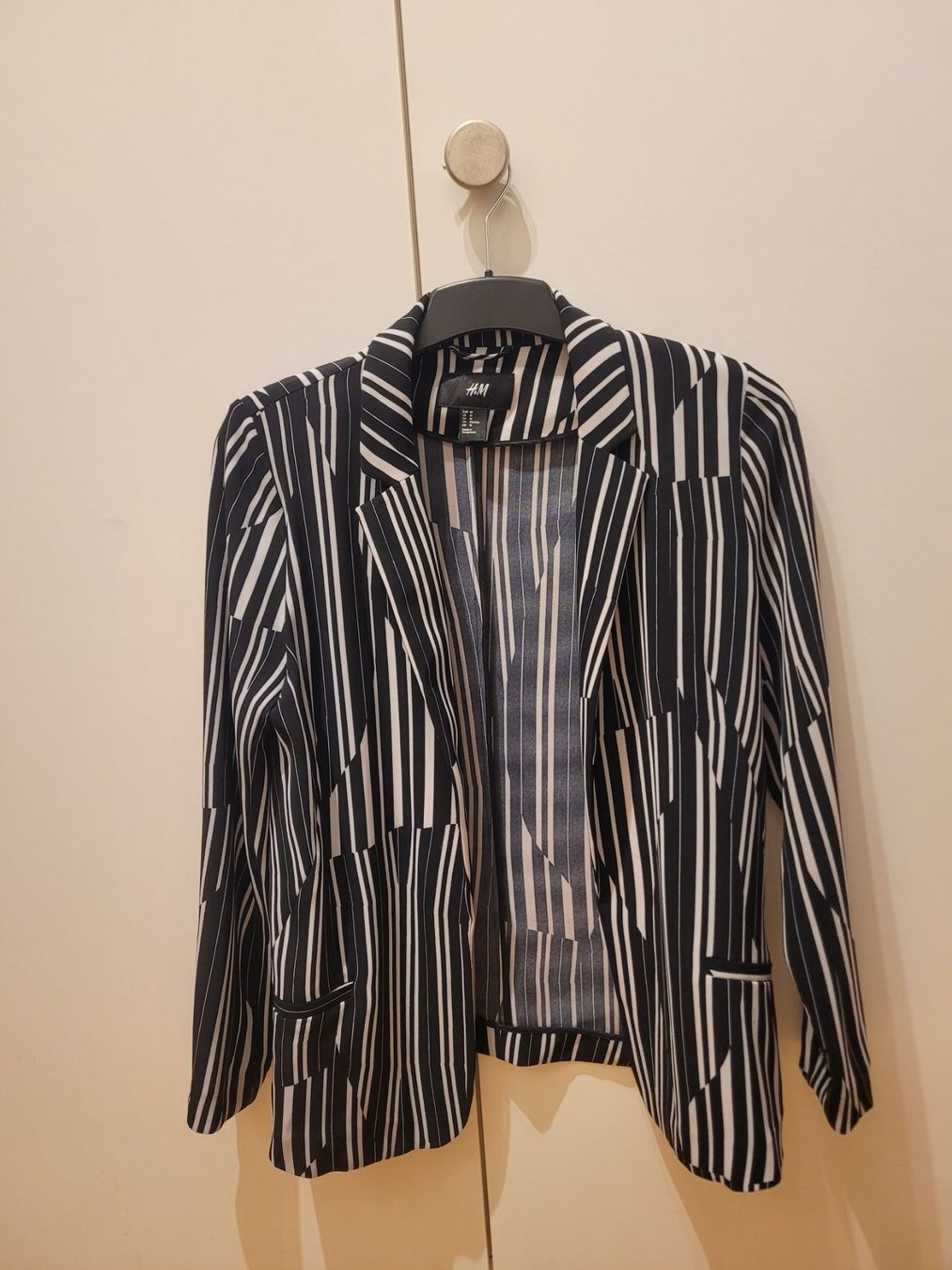 H&M Giacche: Blazer H&M Taille 40 – Usato da Plan-les-Ouates venduto da vla_9sr9